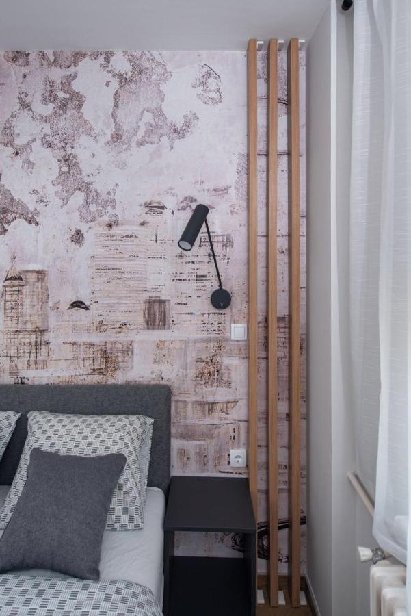 Republic Square Apartment - With Garage Novi Sad Ngoại thất bức ảnh